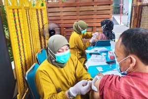 Muhammadiyah Karanganyar Suntikkan 5.000 Dosis Vaksin Lintas Agama